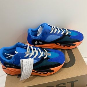 New in box, size 7 Yeezy boost 700